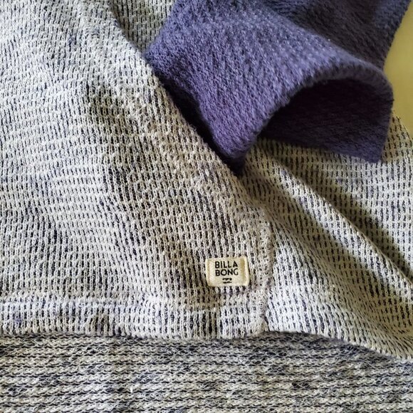 BillaBong Hooded Beach Pull Over - Picture 7 of 10